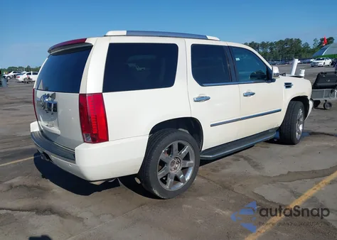 2007 Cadillac Escalade Standard z USA, uszkodzony, nr VIN 1GYEC63817R312426